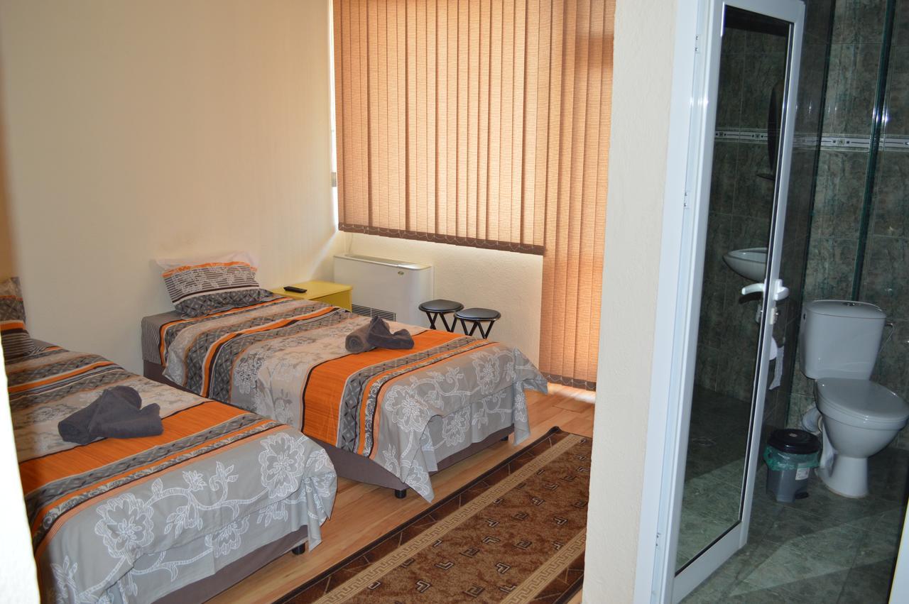 Dionis Hotel Петрич Экстерьер фото