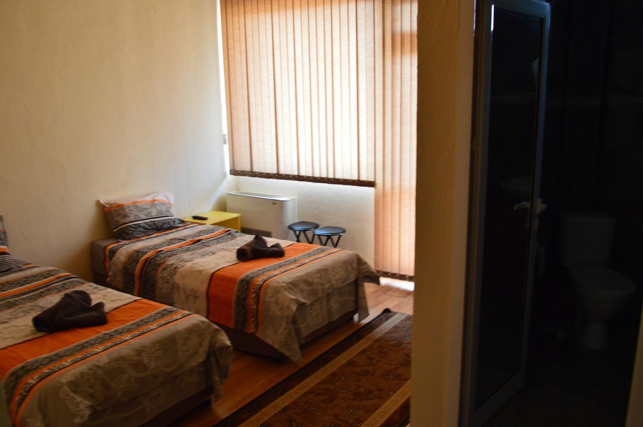 Dionis Hotel Петрич Экстерьер фото