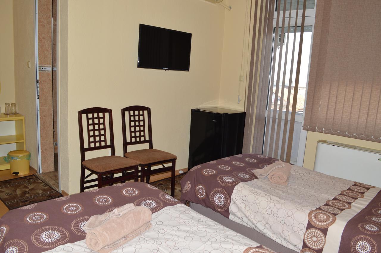 Dionis Hotel Петрич Экстерьер фото